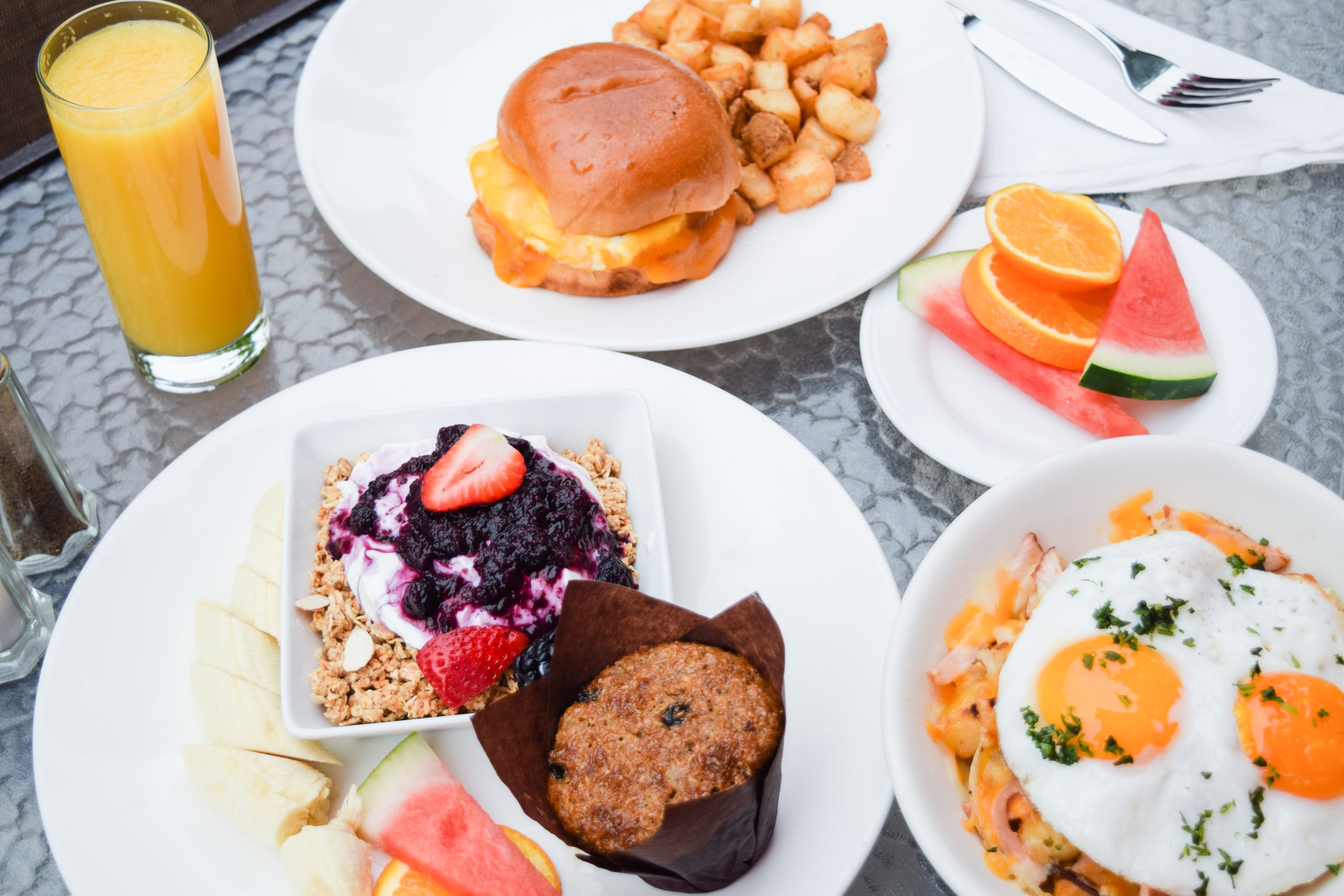 Harold's Kitchen & Bar