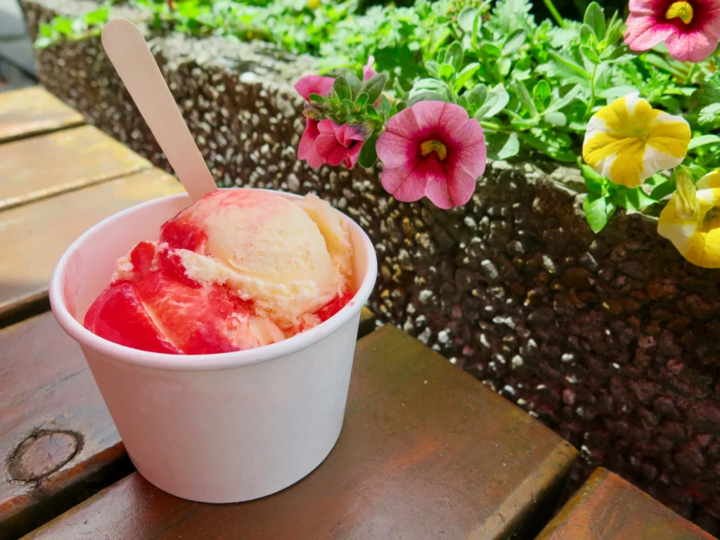 Strawberry and Banana ice cream at B&P.