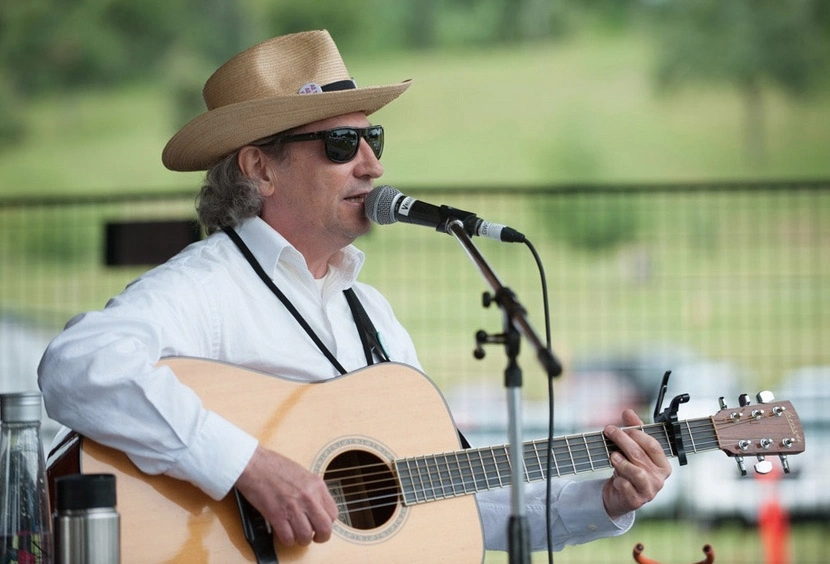 Tim Readman is live at the Chinese Bunkhouse this month.