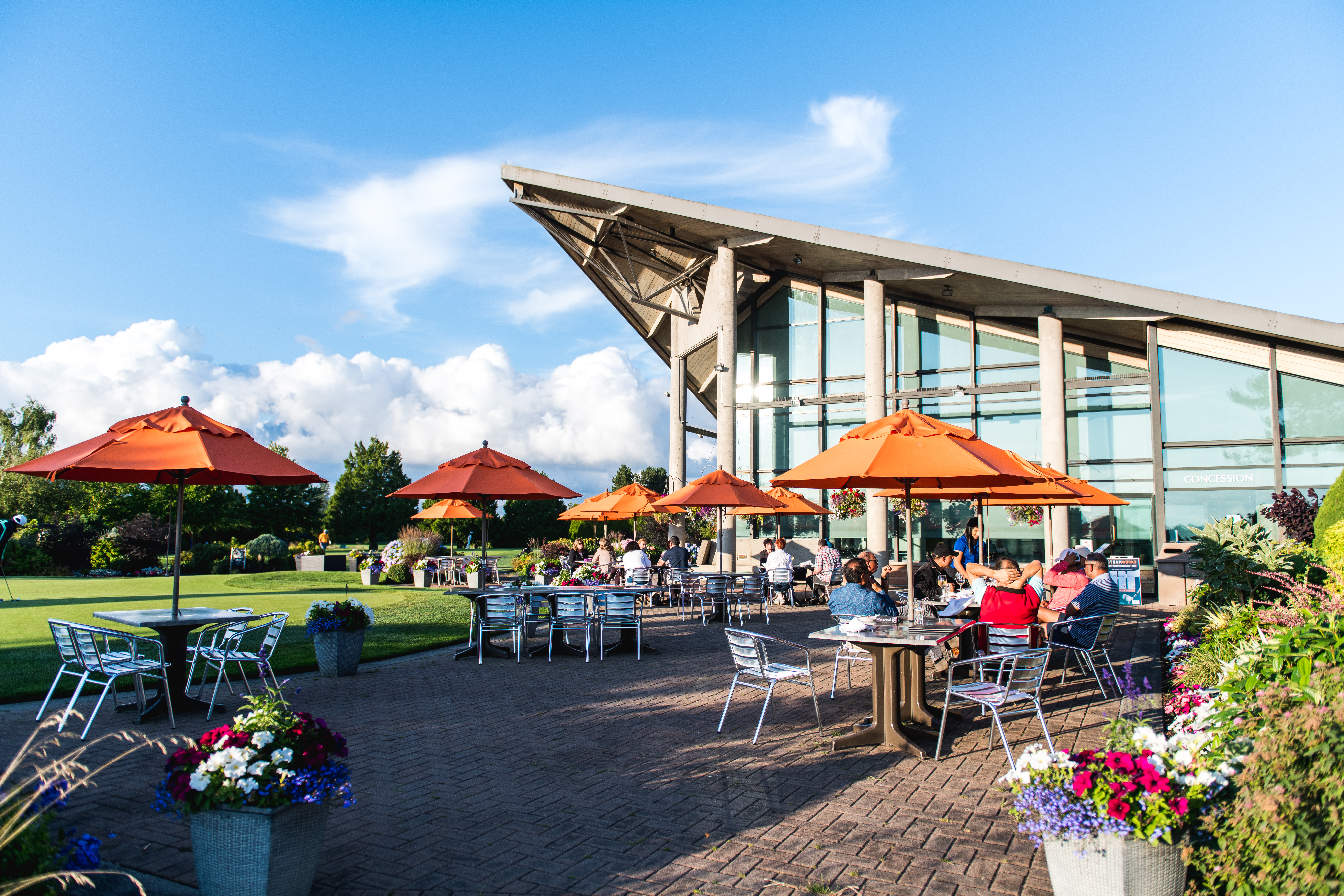 The Lakeside Grill at Mayfair Lakes Golf & Country Club